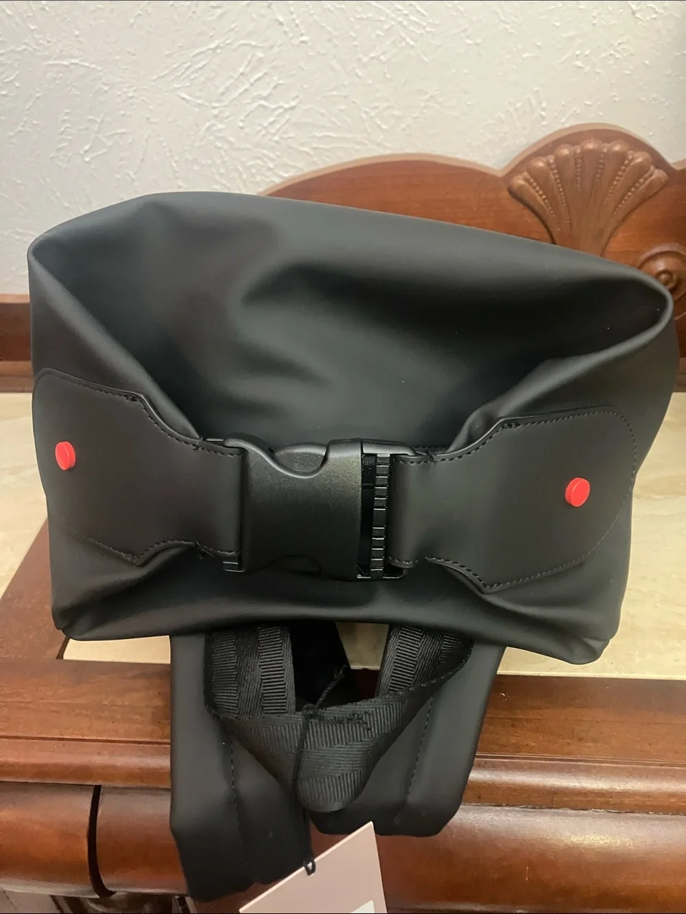 Hunter Black Backpack with Red Zip Pull-Clip Top Style
